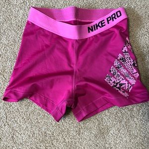 Nike pro 2” high rise shorts